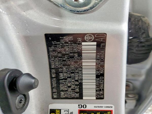 2015 TOYOTA COROLLA