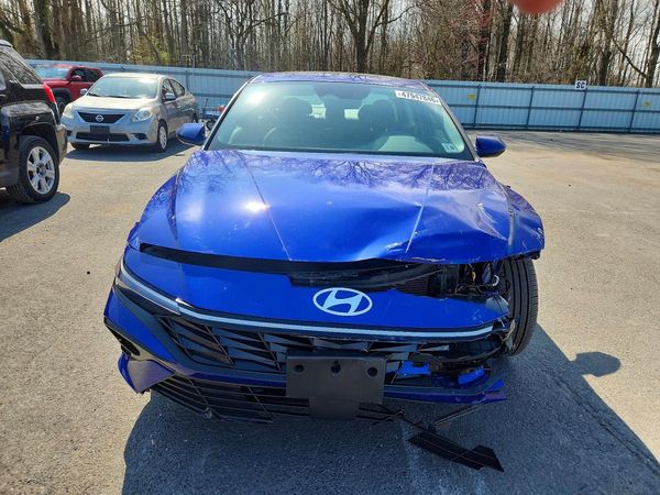 2024 HYUNDAI ELANTRA