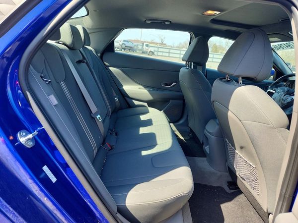 2024 HYUNDAI ELANTRA