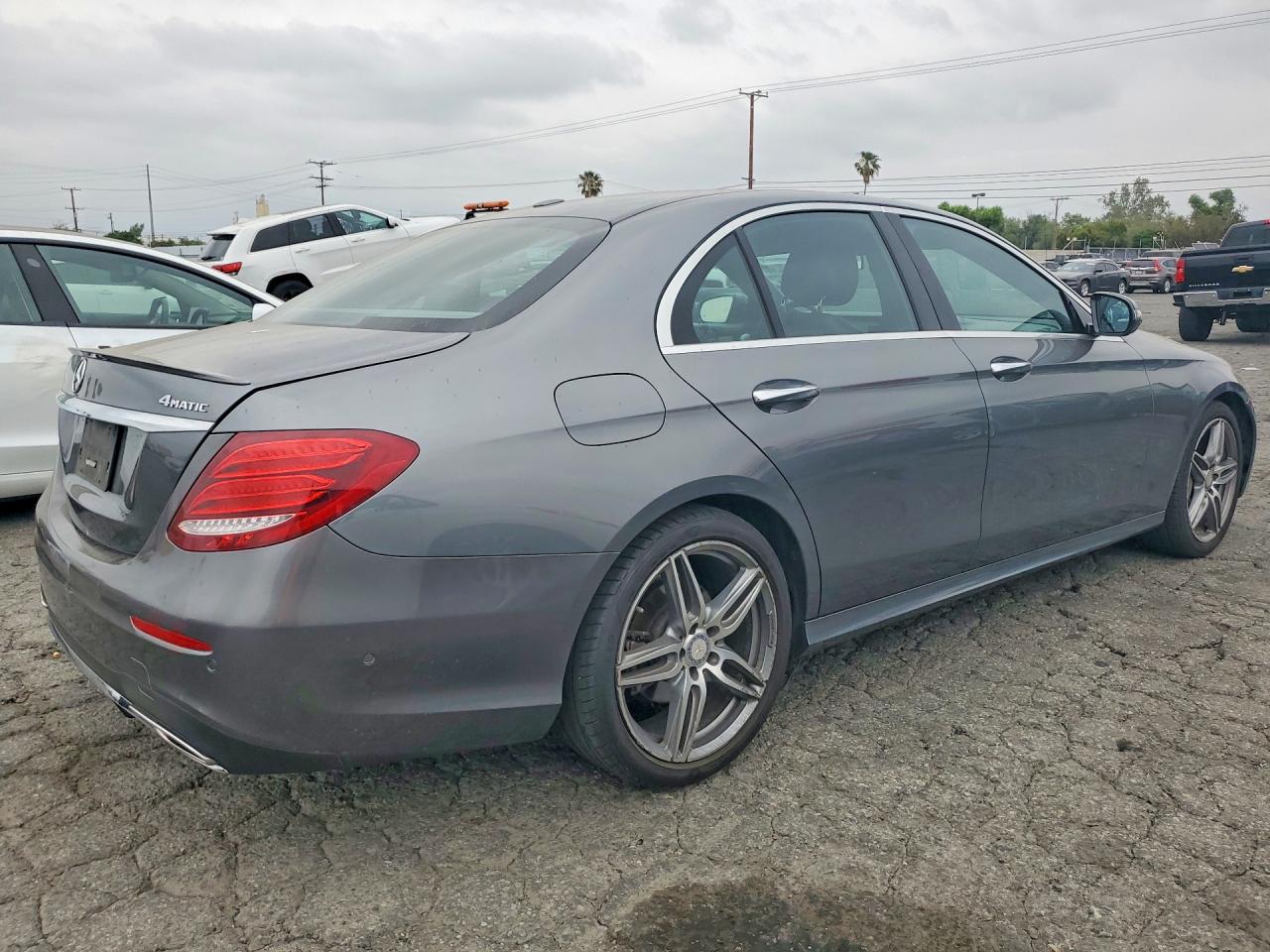 2017 MERCEDES-BENZ E E300-4M