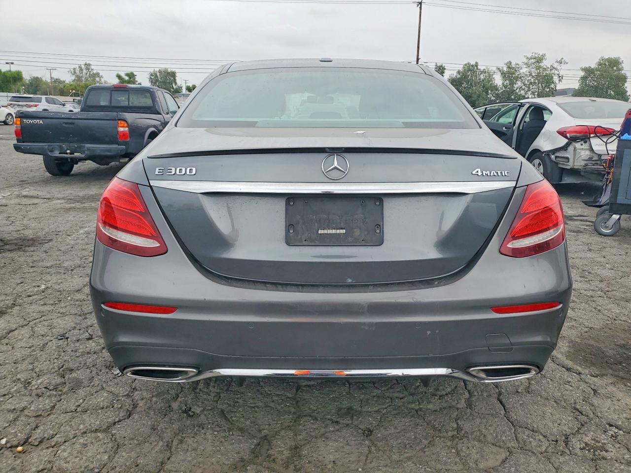 2017 MERCEDES-BENZ E E300-4M