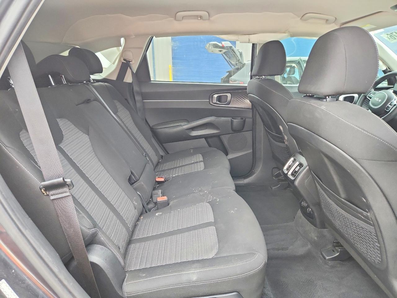 2022 KIA SORENTO LX