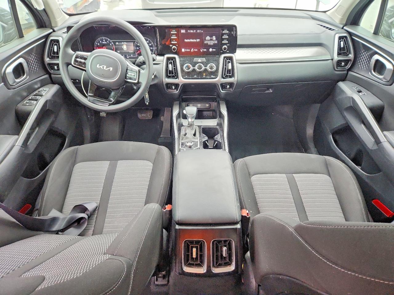 2022 KIA SORENTO LX