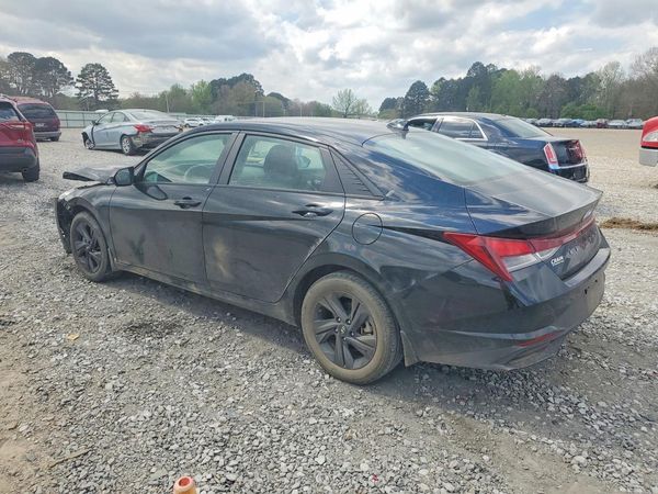 2022 HYUNDAI ELANTRA