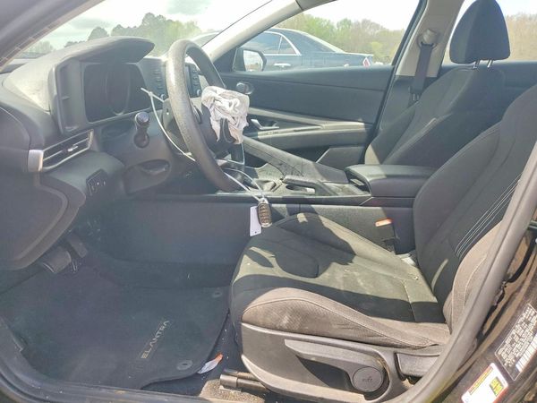 2022 HYUNDAI ELANTRA