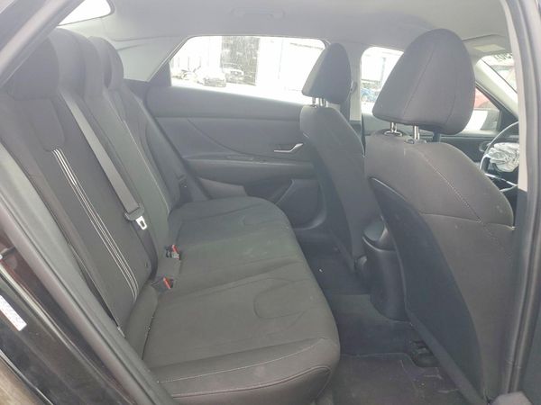 2022 HYUNDAI ELANTRA