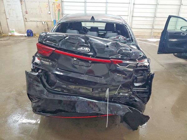 2021 KIA FORTE GT Line