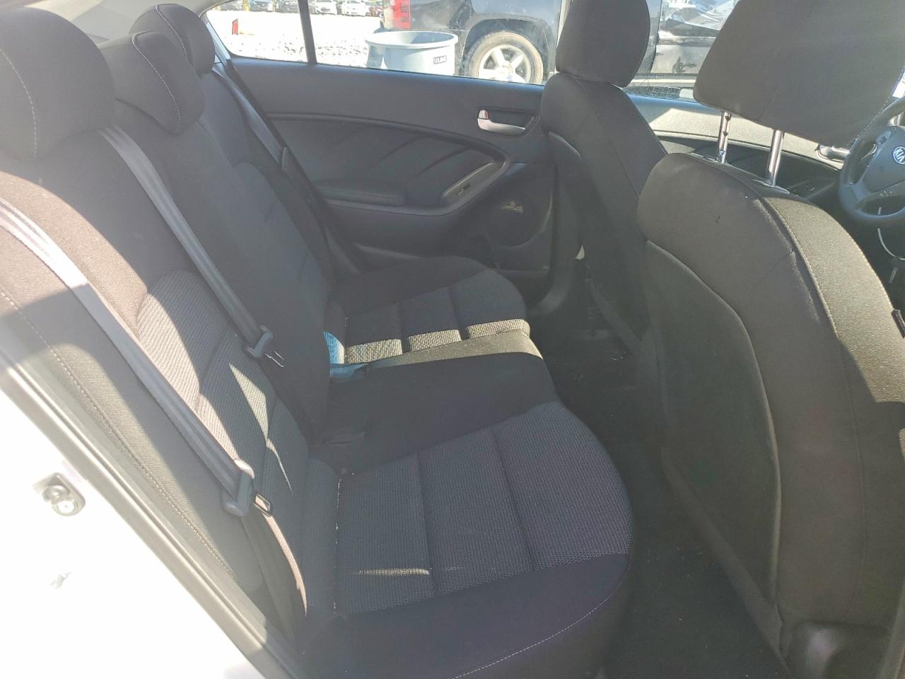 2017 KIA FORTE LX Base