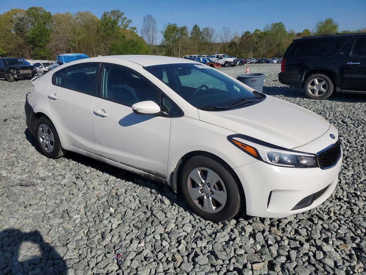 2017 KIA FORTE LX Base