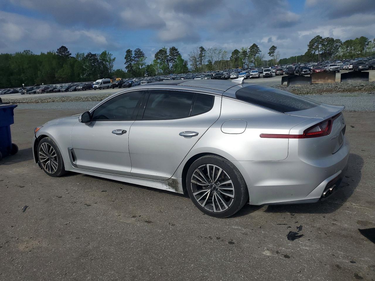 2018 KIA STINGER Premium