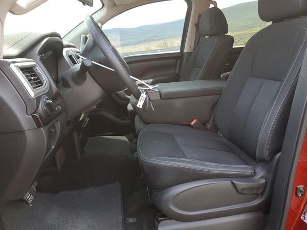 2019 NISSAN TITAN
