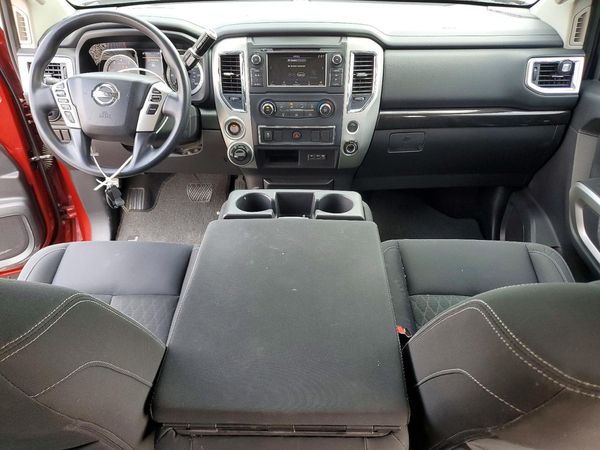 2019 NISSAN TITAN