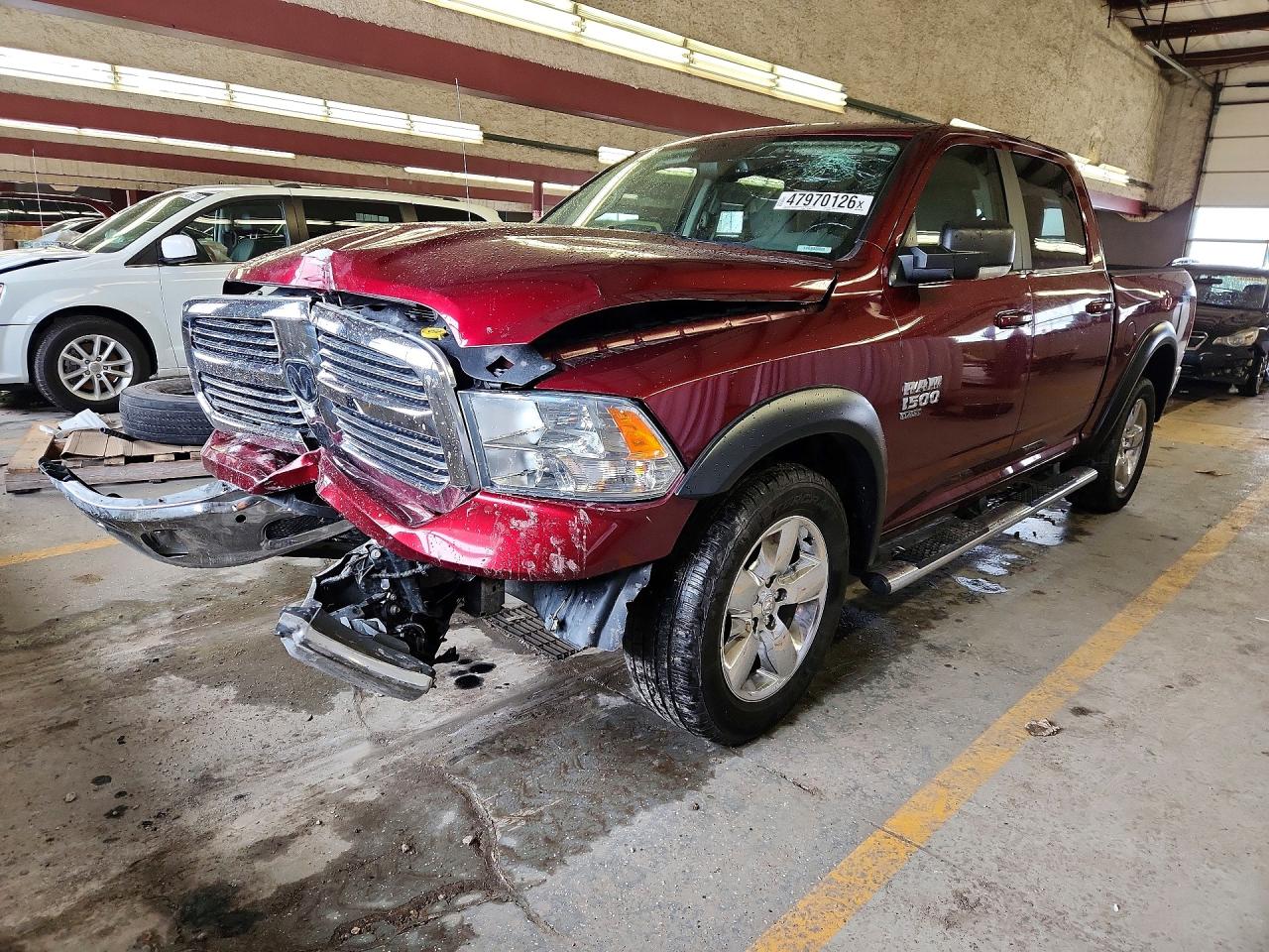 2019 RAM 1500 CLASSIC SLT