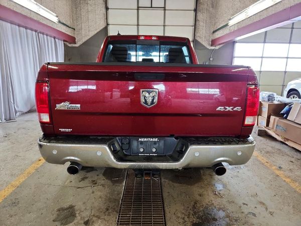 2019 RAM 1500 CLASSIC SLT