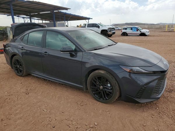 2025 TOYOTA CAMRY
