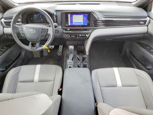 2025 TOYOTA CAMRY
