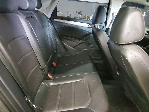 2021 VOLKSWAGEN PASSAT SE