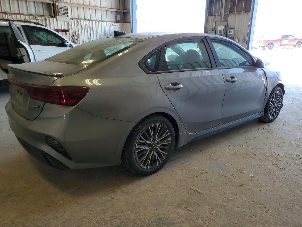 2024 KIA FORTE GT Line