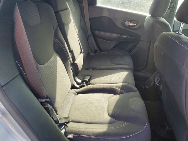 2015 JEEP CHEROKEE LATITUDE FWD