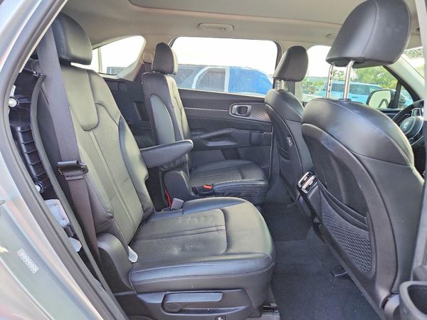 2021 KIA SORENTO SX, SXP
