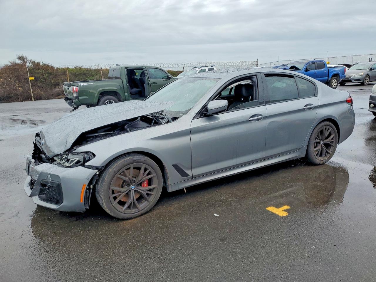 2023 BMW 530