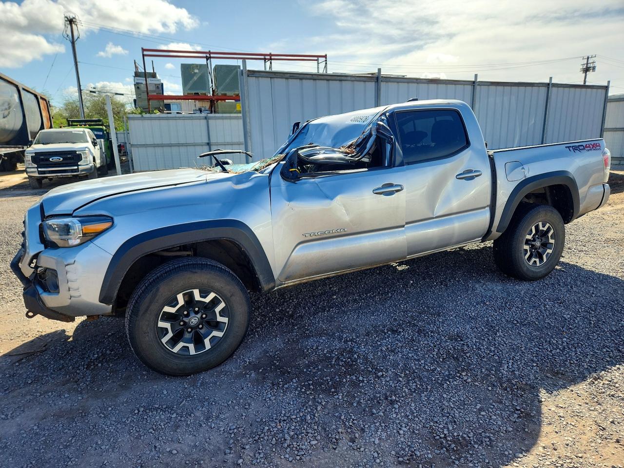2022 TOYOTA TACOMA SR5
