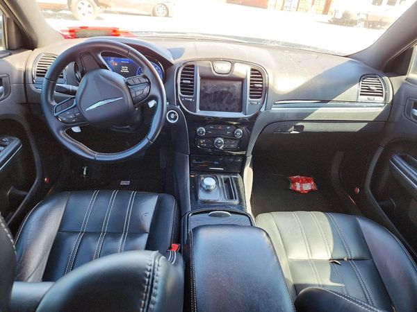 2017 CHRYSLER 300