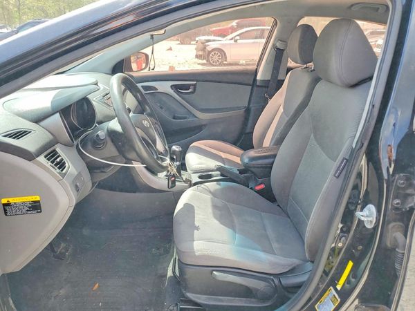 2013 HYUNDAI ELANTRA