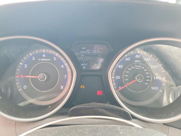 2013 HYUNDAI ELANTRA