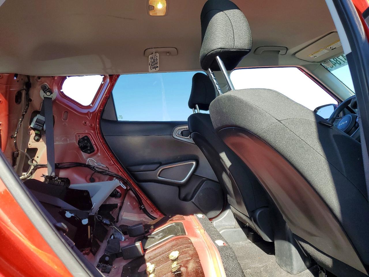 2023 KIA SOUL LX, S