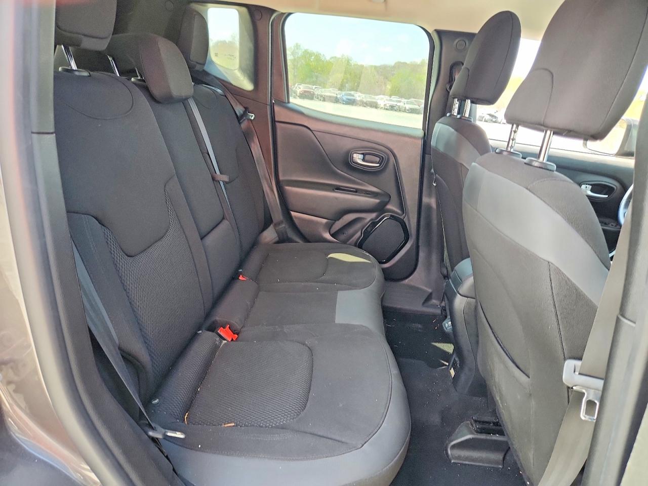 2019 JEEP RENEGADE LATITUDE 4X2