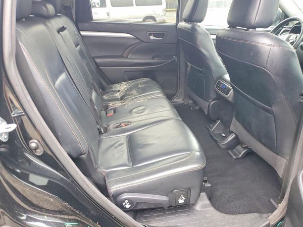 2017 TOYOTA HIGHLANDER SE/XLE