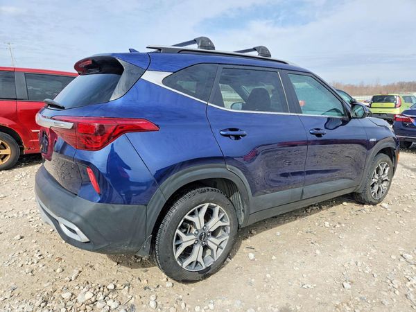 2022 KIA SELTOS EX