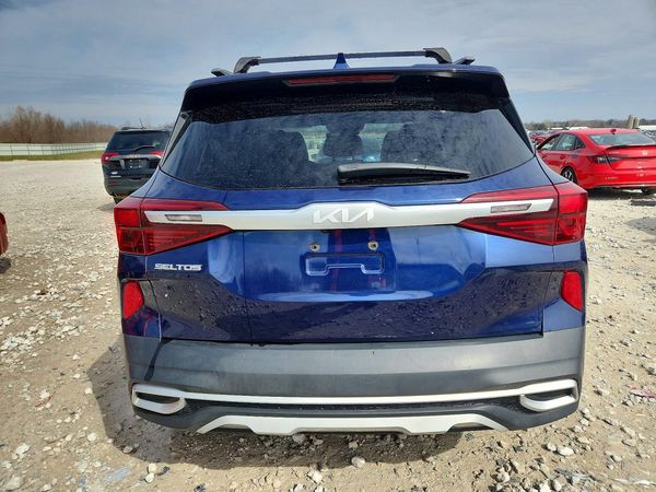 2022 KIA SELTOS EX