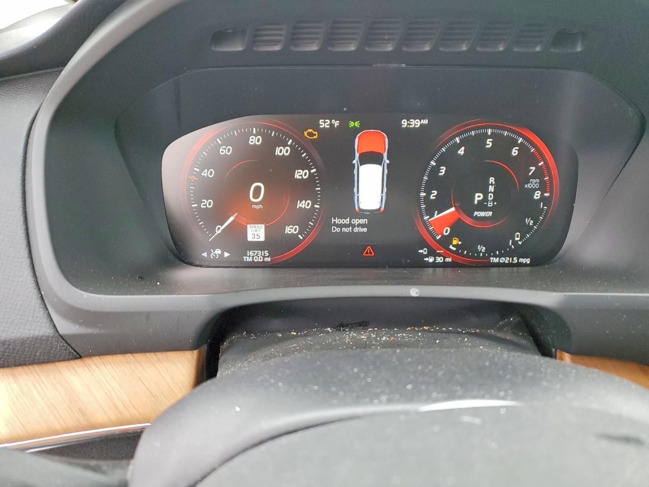 2021 VOLVO XC90 Momentum