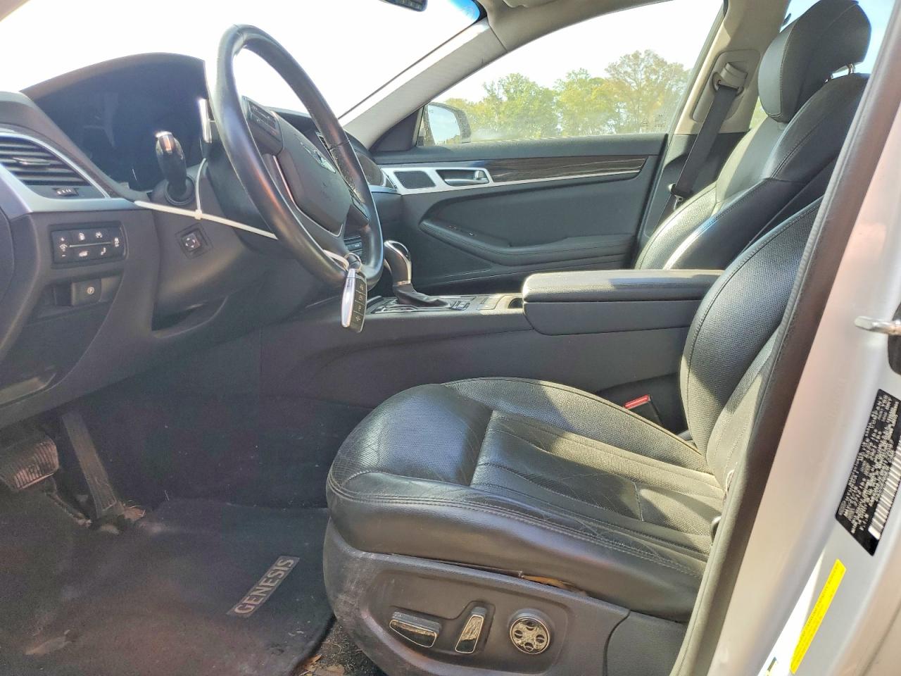 2017 GENESIS G80