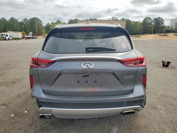 2021 INFINITI QX50 Essential