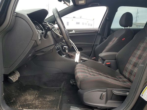 2019 VOLKSWAGEN GTI