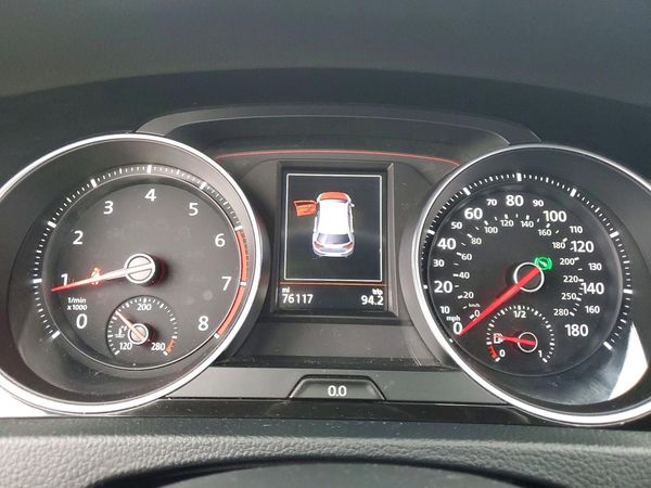 2019 VOLKSWAGEN GTI
