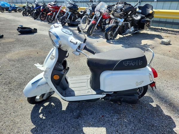 2022 GENUINE SCOOTER CO. SCOOTER