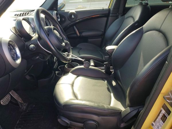 2012 MINI COOPER