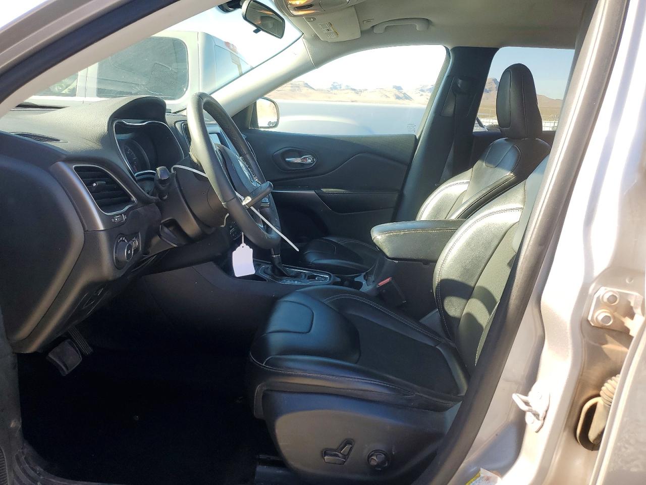2019 JEEP CHEROKEE LATITUDE PLUS FWD