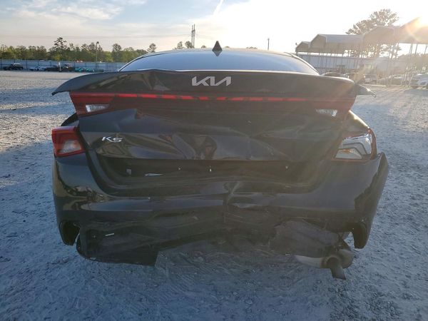 2022 KIA K5 EX