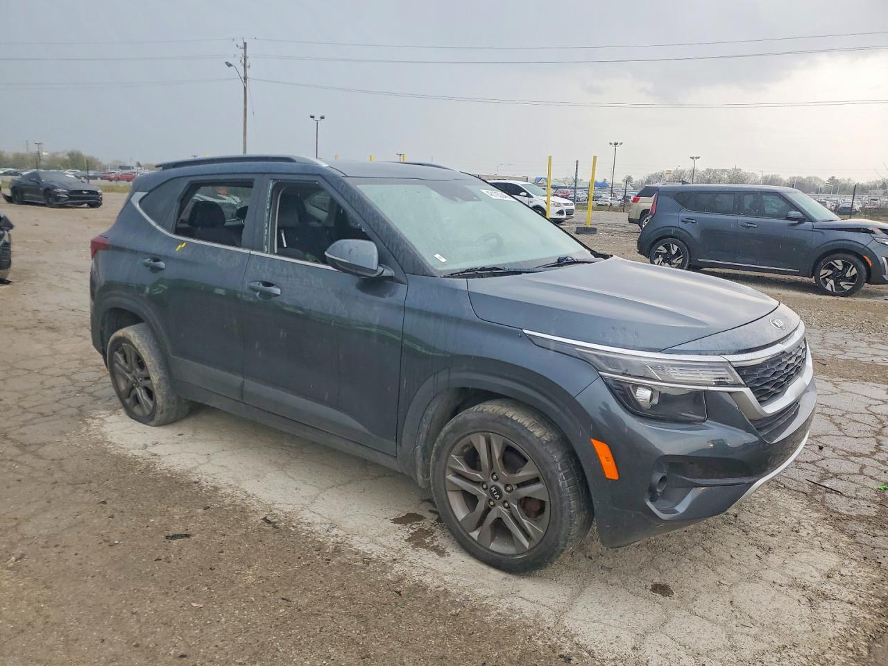 2021 KIA SELTOS S