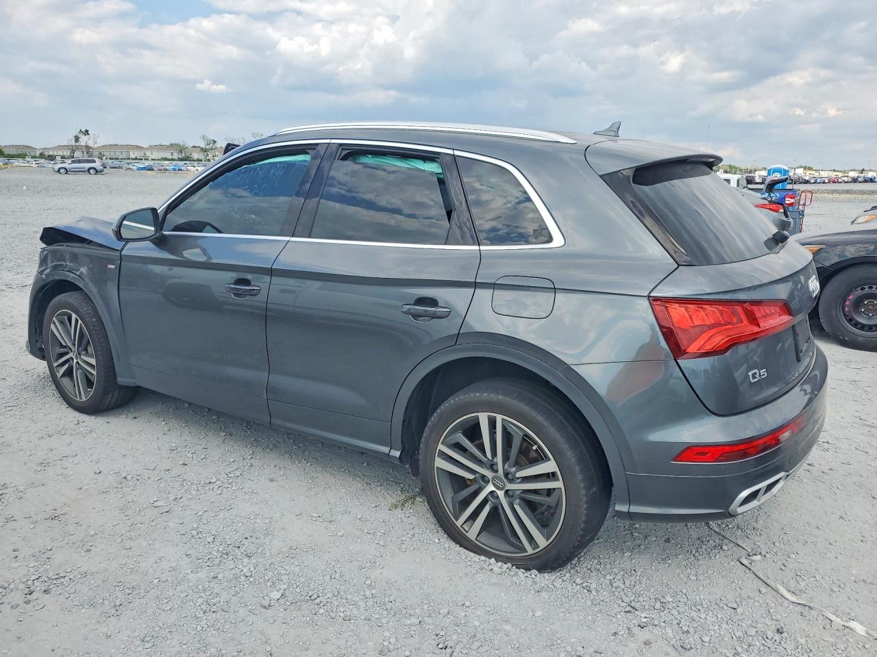 2020 AUDI Q5 E quattro Premium Plus