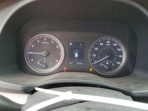 2017 HYUNDAI TUCSON SE (no options)