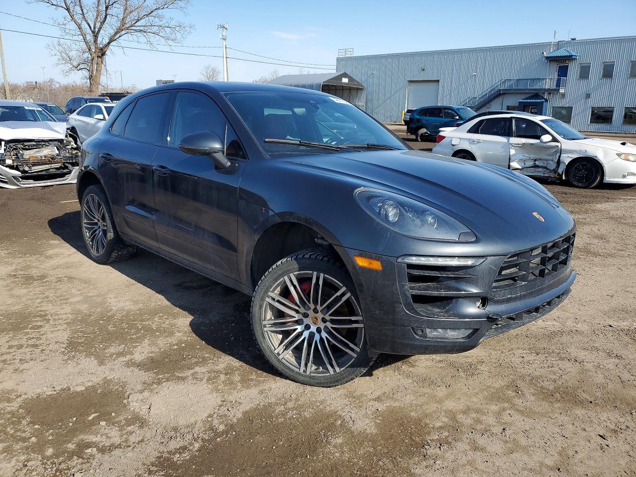2017 PORSCHE MACAN