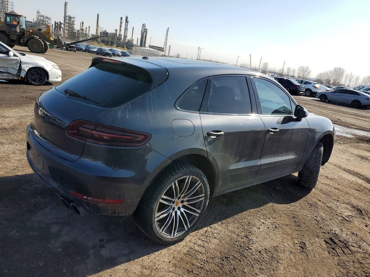 2017 PORSCHE MACAN