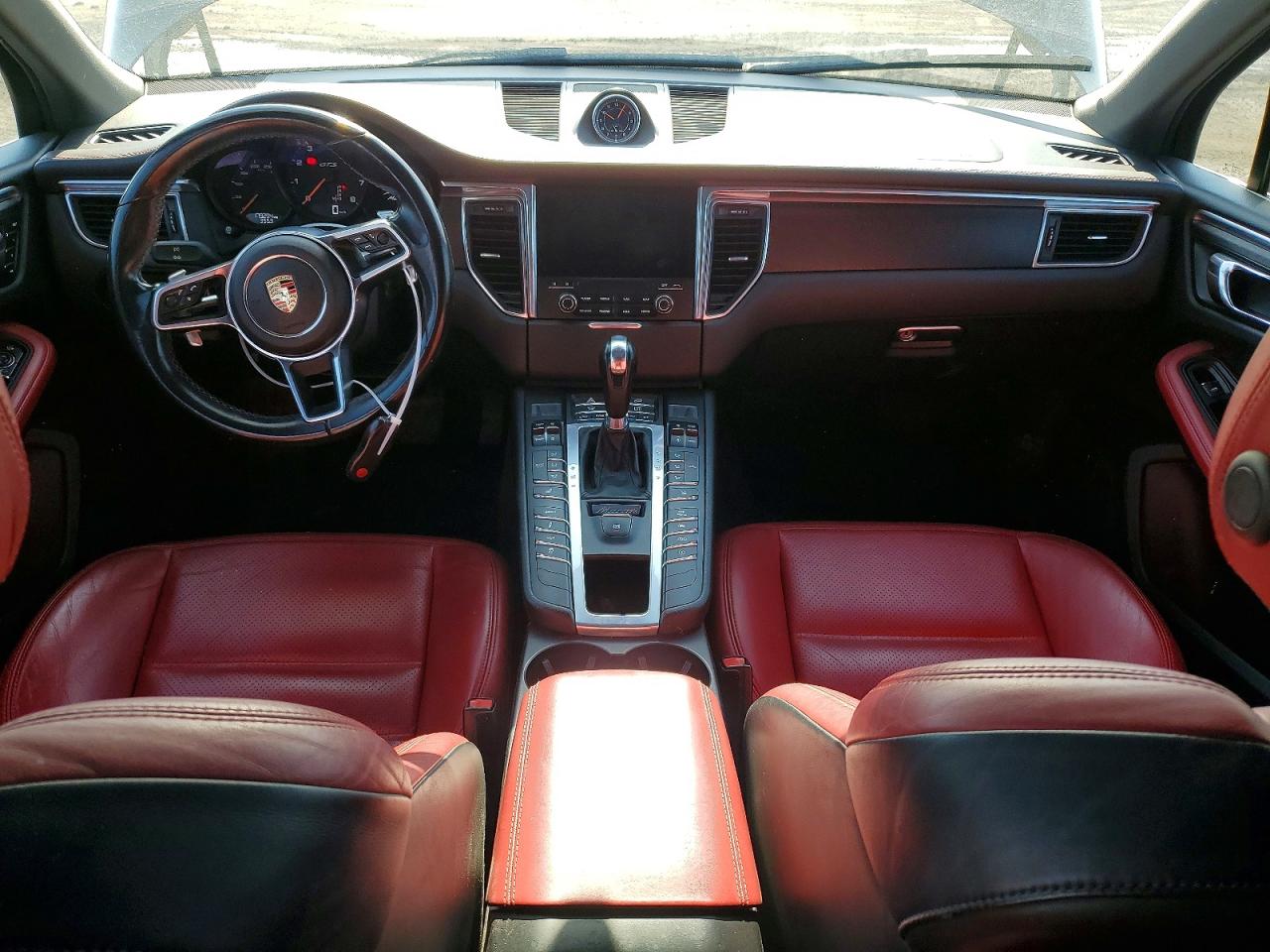 2017 PORSCHE MACAN