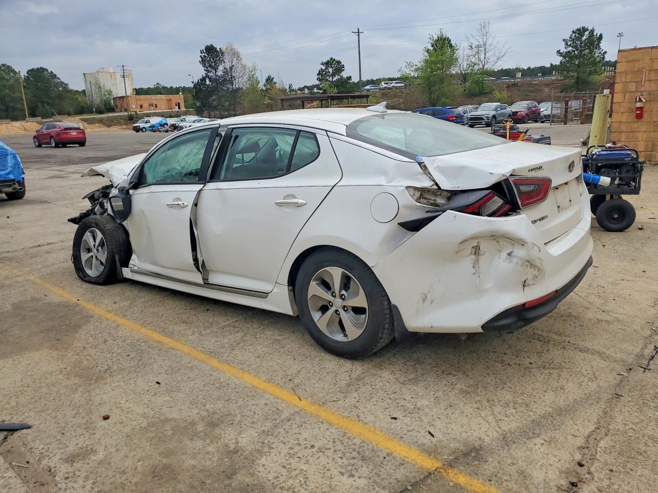 2015 KIA OPTIMA HYBRID GL - Middle-low